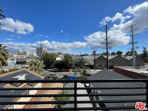 14612 Calvert St, Van Nuys, CA 91411