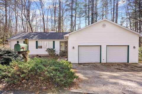 104 Lone Eagle Lane, Hendersonville, NC 28739