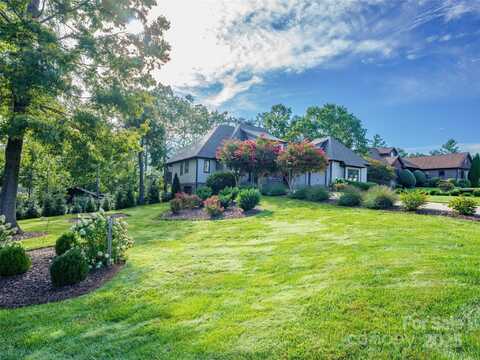 34 King Heights Drive, Fletcher, NC 28732