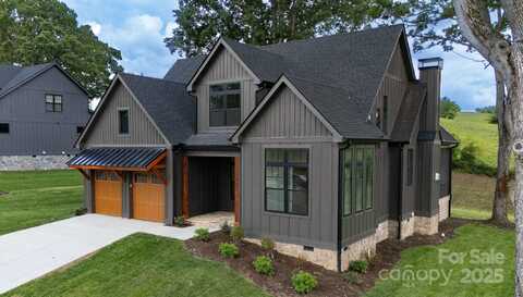 304 Mavrick Drive, Mills River, NC 28759