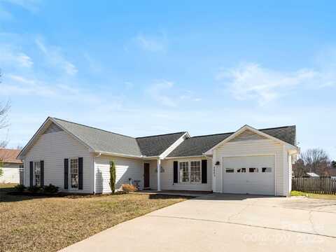 1003 Thorncrest Drive, Fletcher, NC 28732