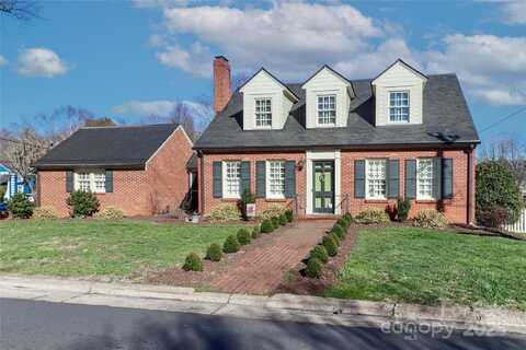 632 N Oakland Avenue, Statesville, NC 28677