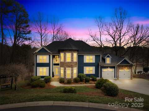228 Wildwood Cove Drive, Mooresville, NC 28117