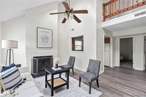 3 Mellon Street unit: F, Newport News, VA 23606