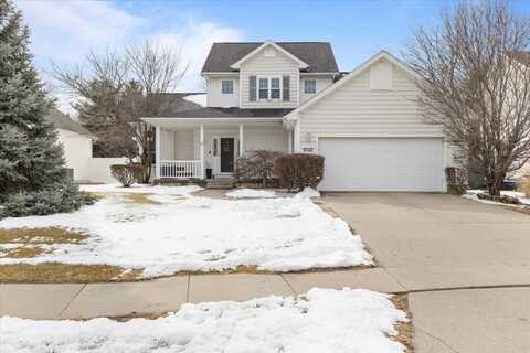 902 78th Place, West Des Moines, IA 50266