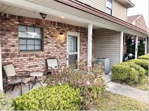 225 Carmel Drive, Fort Walton Beach, FL 32547