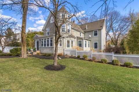 25 Seney Dr, Bernardsville, NJ 07924