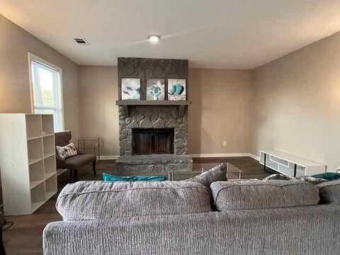 5609 WINDWOOD Road, Atlanta, GA 30349