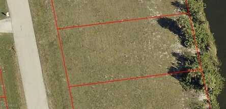 1813 NE 33rd Terrace, Cape Coral, FL 33909
