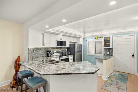 979 E Gulf Drive, Sanibel, FL 33957