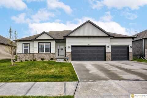 21136 Sunburst Avenue, Omaha, NE 68022