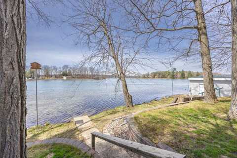 8581 Lynwood Lane, Mecosta, MI 49332