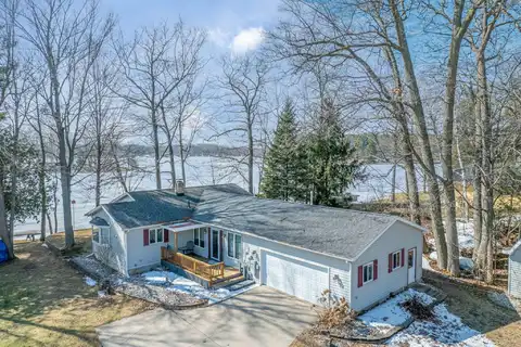 8581 Lynwood Lane, Mecosta, MI 49332