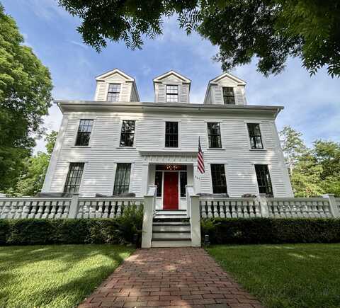 607 Butler Street, Saugatuck, MI 49453