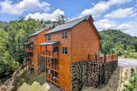 1802 Stone Wood Way, Pigeon Forge, TN 37862