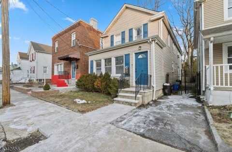 17 Thomas St, Bloomfield, NJ 07003