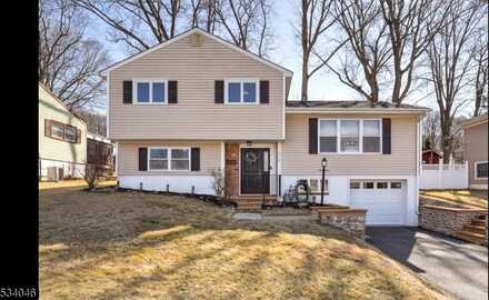 576 Herrick Dr, Rockaway, NJ 07801