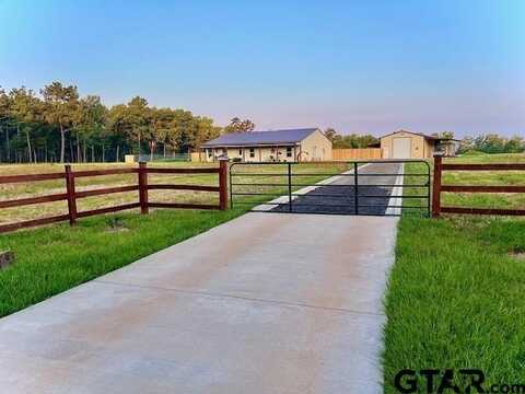 318 Palm Rd, Big Sandy, TX 75755
