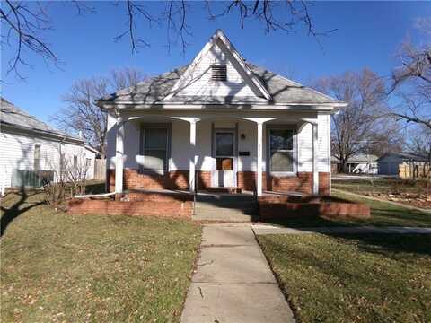 211 S Elm Street, Iola, KS 66749