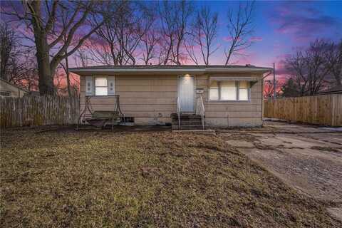7627 Ozark Road, Kansas City, MO 64129