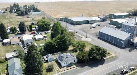 709 Oak St, Nezperce, ID 83543