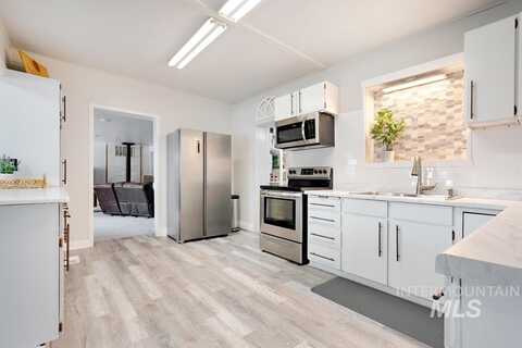 85 W Washington Ave, Cambridge, ID 83610