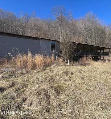 591 Sutty Hollow Rd Rd, Frakes, KY 40940