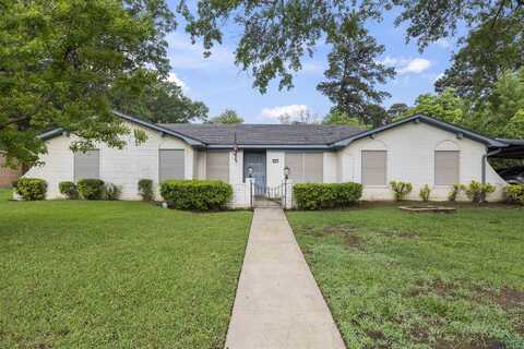 1305 Willow Oak Dr., Longview, TX 75601