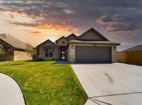 801 N 5th Street, Wolfforth, TX 79382