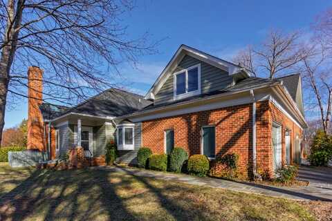 8 Sixty West Dr, Lexington, VA 24450