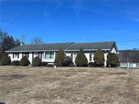 2466 East Scenic Drive, Moore, PA 18014