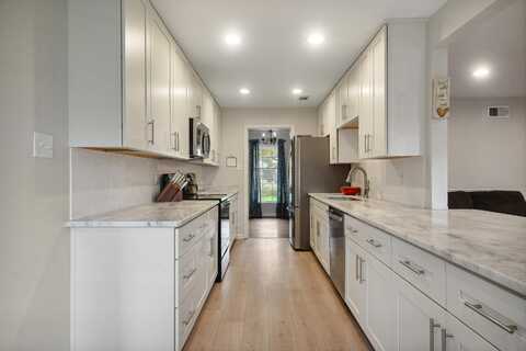 5088 HELENE, Memphis, TN 38117
