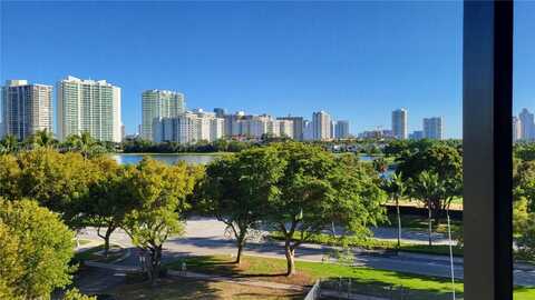 3475 N Country Club Dr, Aventura, FL 33180