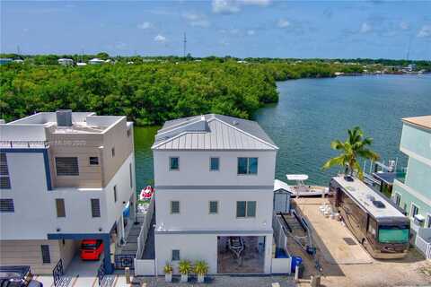 325 Calusa St, Key Largo, FL 33037