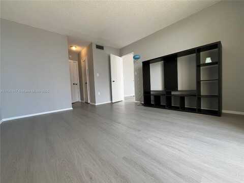 1301 NE Miami Gardens Dr, Miami, FL 33179