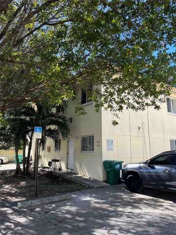 13920 NE 2nd Ave, Miami, FL 33161