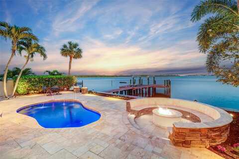 6627 BAYOU GRANDE BOULEVARD NE, Saint Petersburg, FL 33702