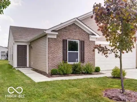 3693 Berkdale Drive, Columbus, IN 47203