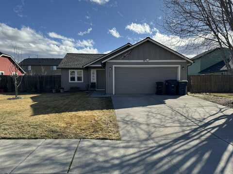 442 NE Quince Avenue, Redmond, OR 97756