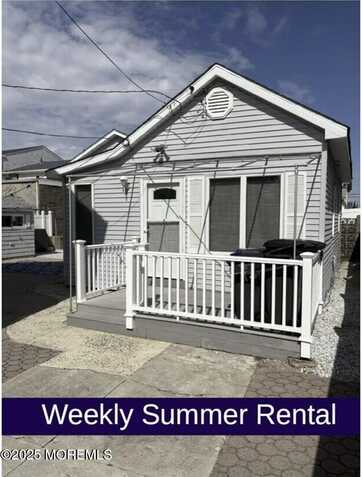 23 Guyer Avenue unit: Rear, Lavallette, NJ 08735