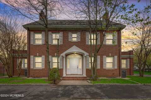 40 Carpenter Street, Belleville, NJ 07109