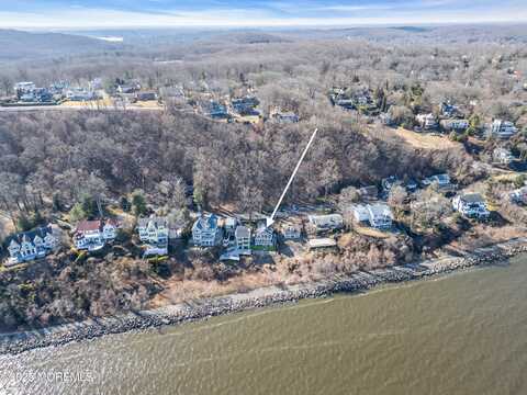 42 Bayside Drive, Atlantic Highlands, NJ 07716