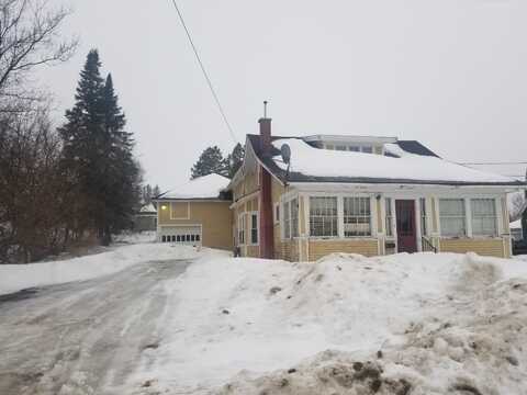 11 High Street, Limestone, ME 04750