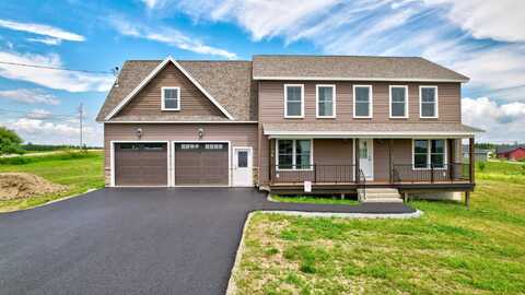 106 Amberside Drive, Hermon, ME 04401