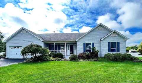 119 Vineyard Way, Aquebogue, NY 11901