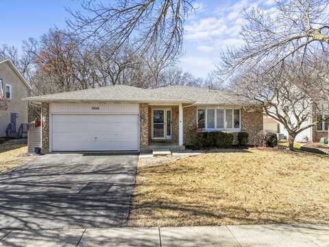 2020 Arapaho Drive, West Chicago, IL 60185