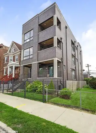 1543 W Diversey Parkway, Chicago, IL 60614