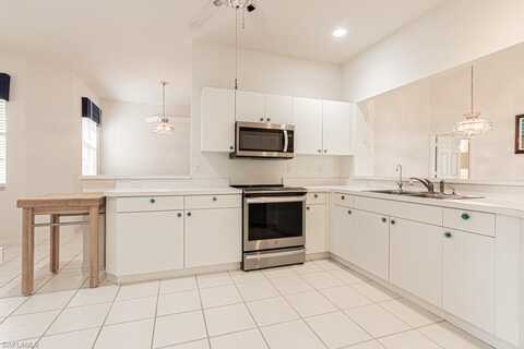 2081 Crestview, NAPLES, FL 34119