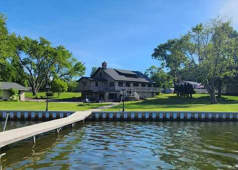 20973 N Lake Drive, Walkerton, IN 46574