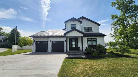 10969 E Tippecanoe Drive, Walkerton, IN 46574